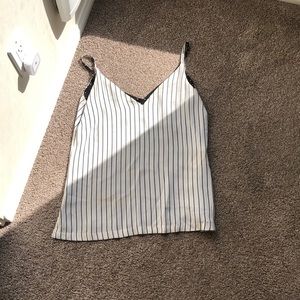 Reversible top